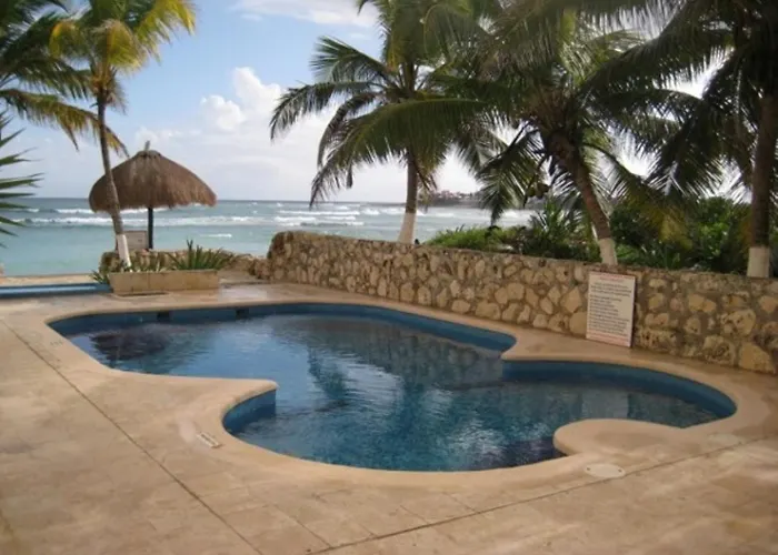 La Mirage #4, Half Moon Bay, * Akumal
